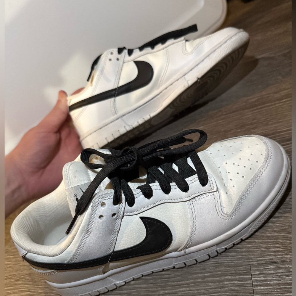 Nike Men’d Dunk Low Retro Reverse Panda White and Black Sneakers size 6